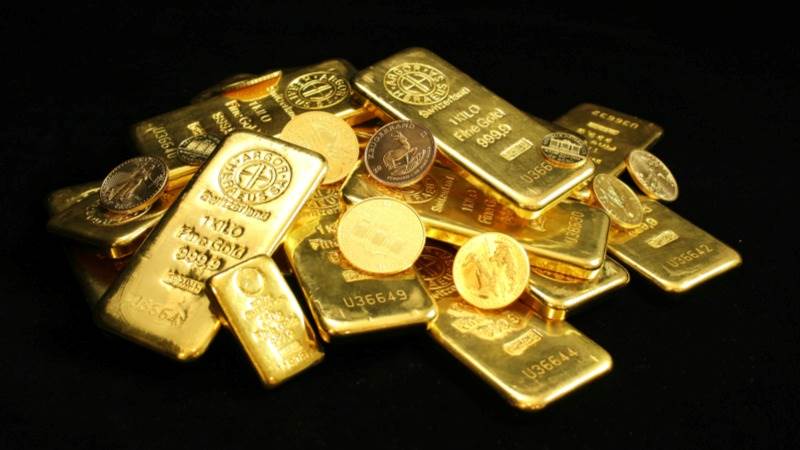 تراجع قوي للذهب والمعادن النفيسة مع انخفاض ثقة المستهلك الأمريكي