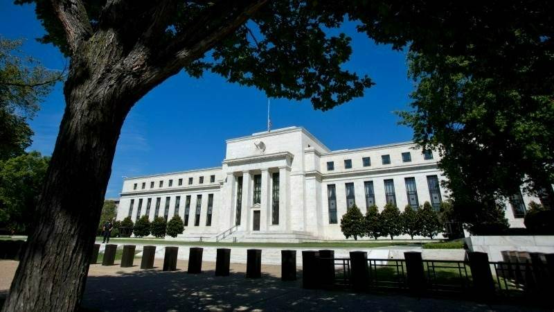 الفيدرالي الأمريكي يتوقع استقرار السياسة النقدية وتثبيت أسعار الفائدة على المدى المتوسط