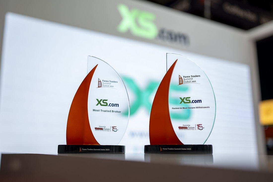 إكس أس دوت كوم تفوز بجائزتي الثقة والسرعة في سحب الأموال خلال "قمة دبي للمتداولين"